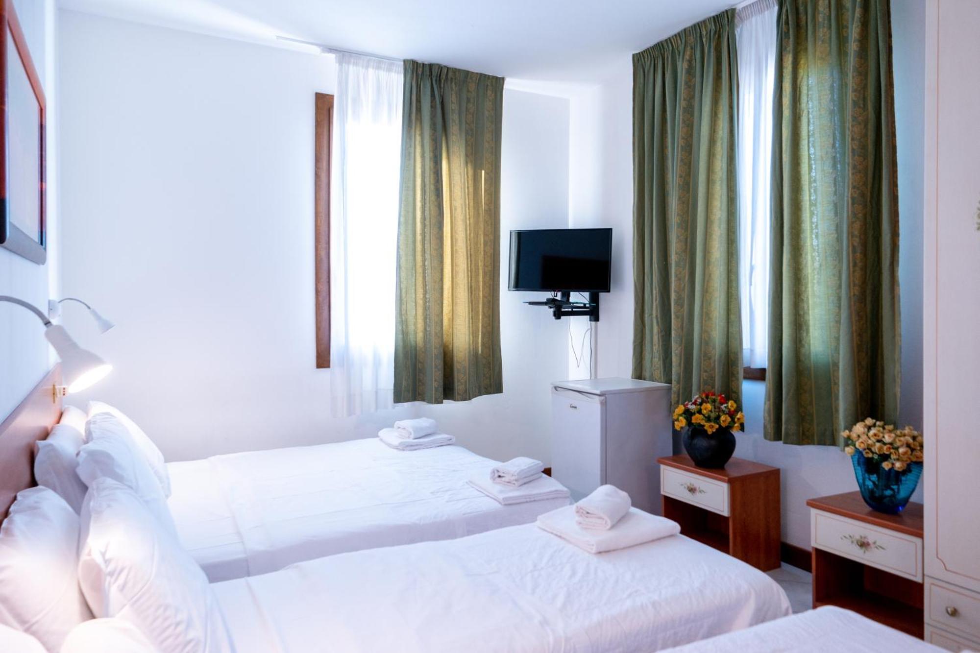 Hotel New Aurora Venice マルゲーラ エクステリア 写真